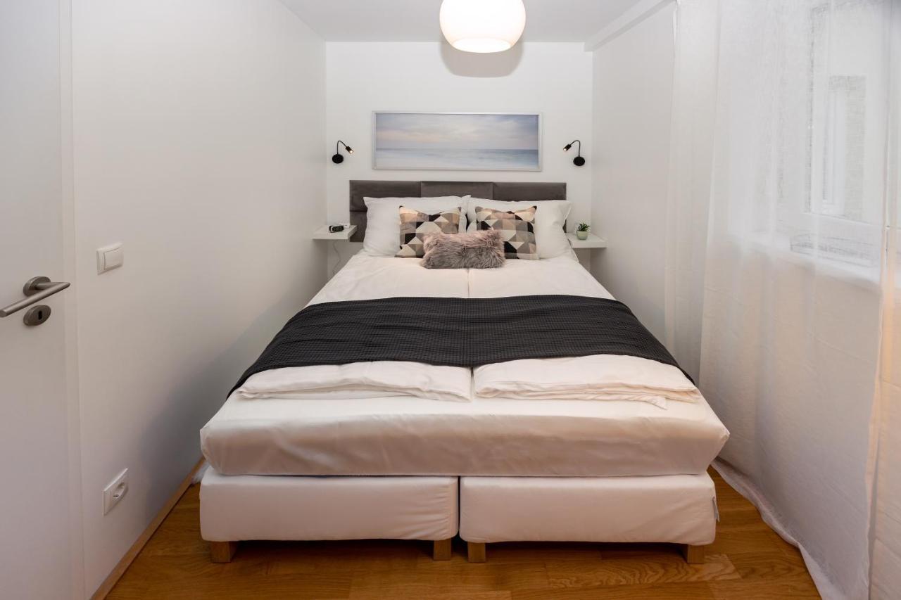 Rooftop Cozy Apartment Near Innerstadt With Ac فيينا المظهر الخارجي الصورة